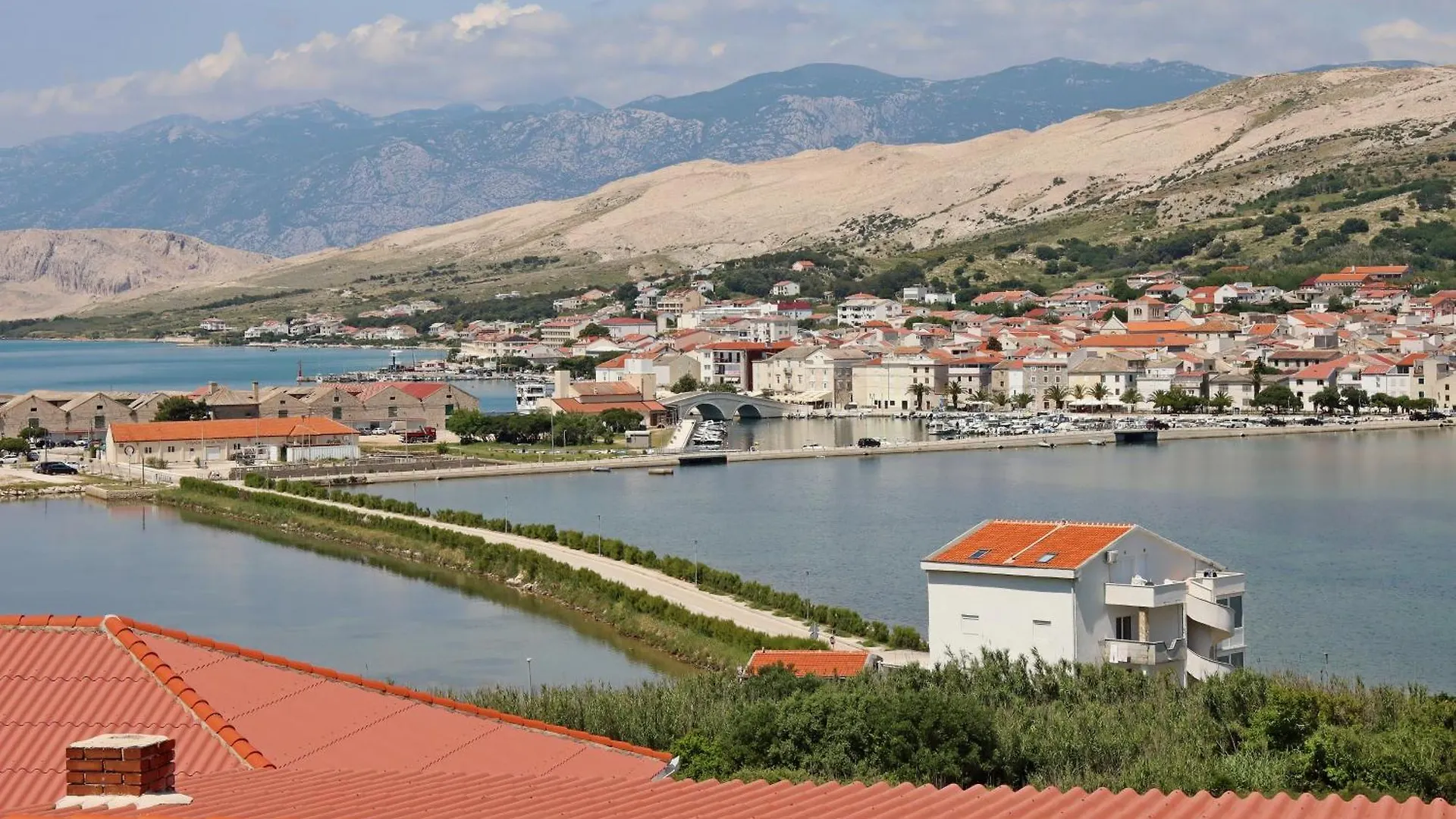Seaside Apartments With A Swimming Pool Pag - 6412 Pag Town