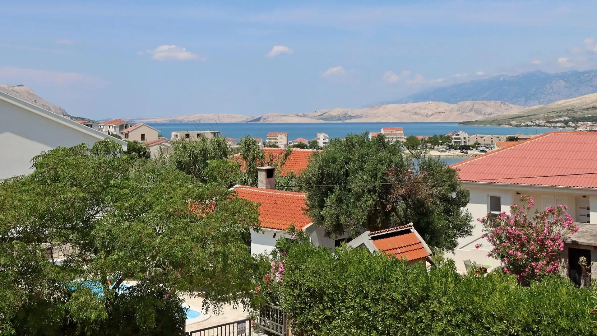 Seaside Apartments With A Swimming Pool Pag - 6412 Pag Town 0*,  Kroatien