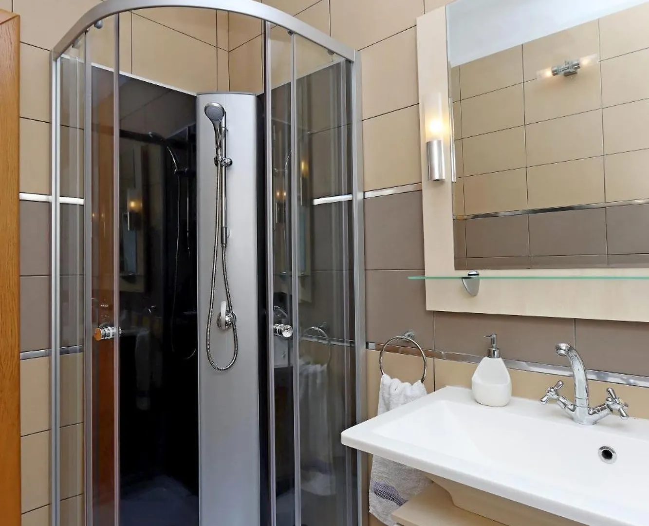 Seaside Apartments With A Swimming Pool Pag - 6412 Pag Town